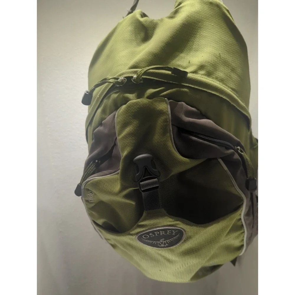 Osprey Hydration Backpack Olive Green Hiking Cycling Daypack No Bladder